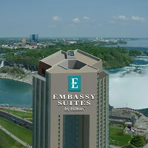 Отель Embassy By Hilton Falls/ Fallsview, Ниагара-Фолс
